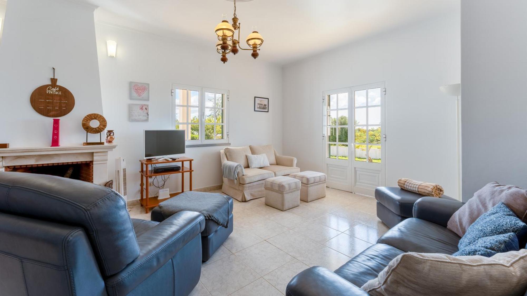 Sunny & Calm 4 Bdr House W/ Pool By Lovelystay Santo Estevao  Eksteriør bilde